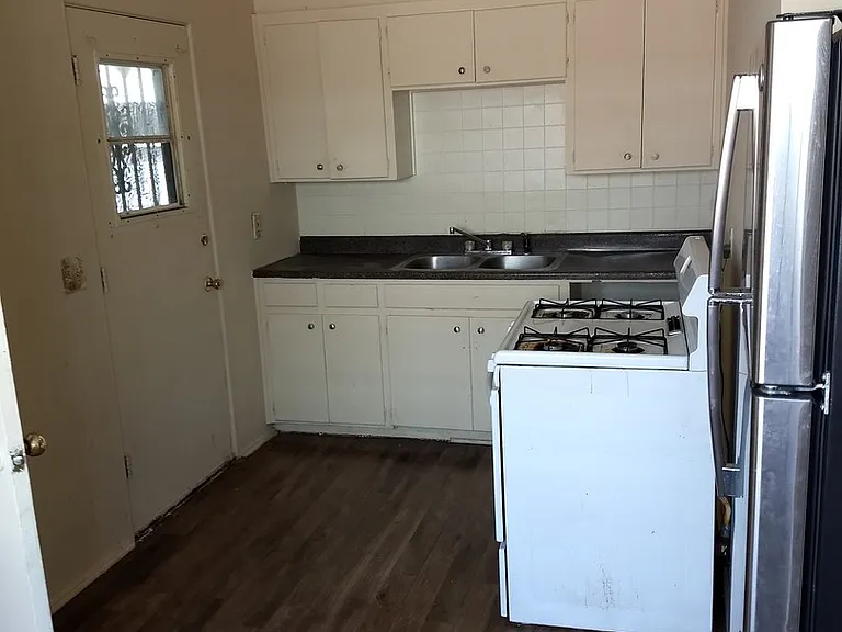920 Gardenia St — Photo 20