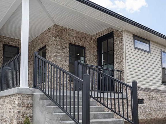 4th image of 738 Amanda Ct