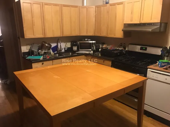 78 Hammond St #9X, Roxbury Crossing, MA 02120