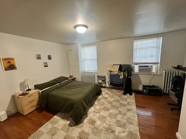 2207 Naudain St #2F, Philadelphia, PA 19146