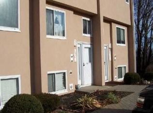 568 Shennecossett Rd APT C, Groton, CT 06340