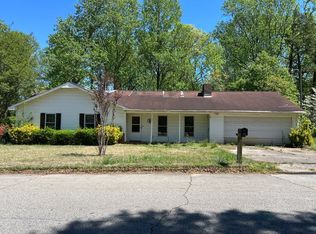 139 Willowood Dr, Spartanburg, SC 29303