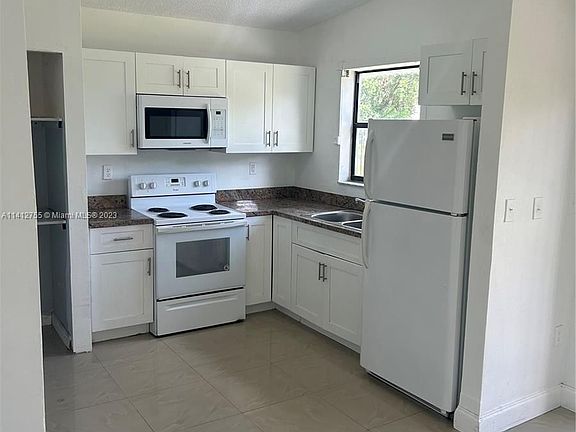 5th image of 3481 NW 193rd St