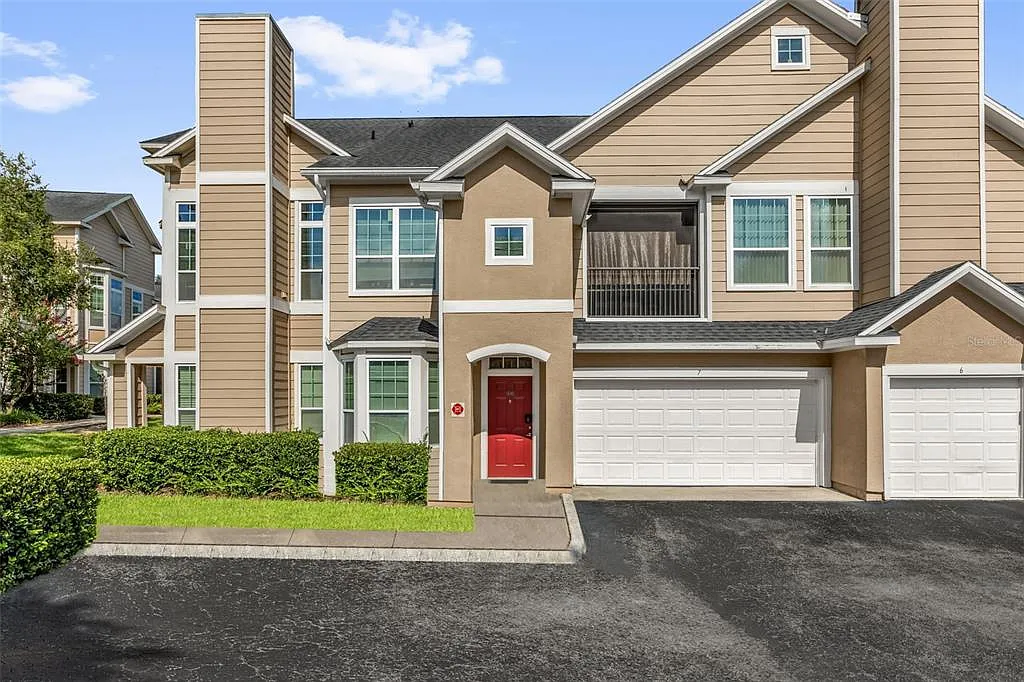 2 bed, 2.0 bath, 1158 sqft, $1,800 — Photo 2