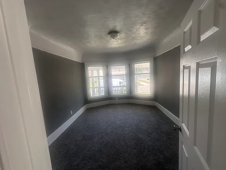 6410 Dibble Ave — Photo 4