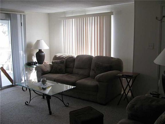 2nd image of 925 Cashew Cir
