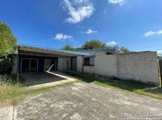 7402 Castle Gln, San Antonio, TX 78218