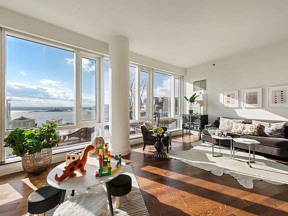 3rd image of 70 Little West St APT 12E