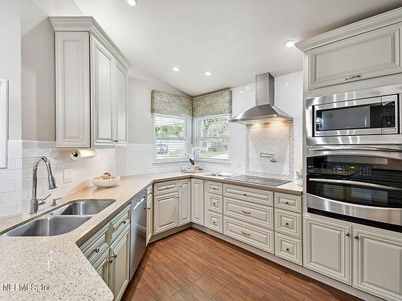 5th image of 11677 TYNDEL CREEK Drive