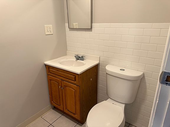 4th image of 597 Park St Floor 3