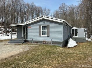 E9686 Miller Rd, Munising, MI 49862