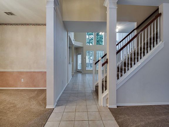 5th image of 3212 Loyola Dr