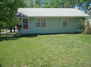 901 Lakeview St, Emporia, KS 66801