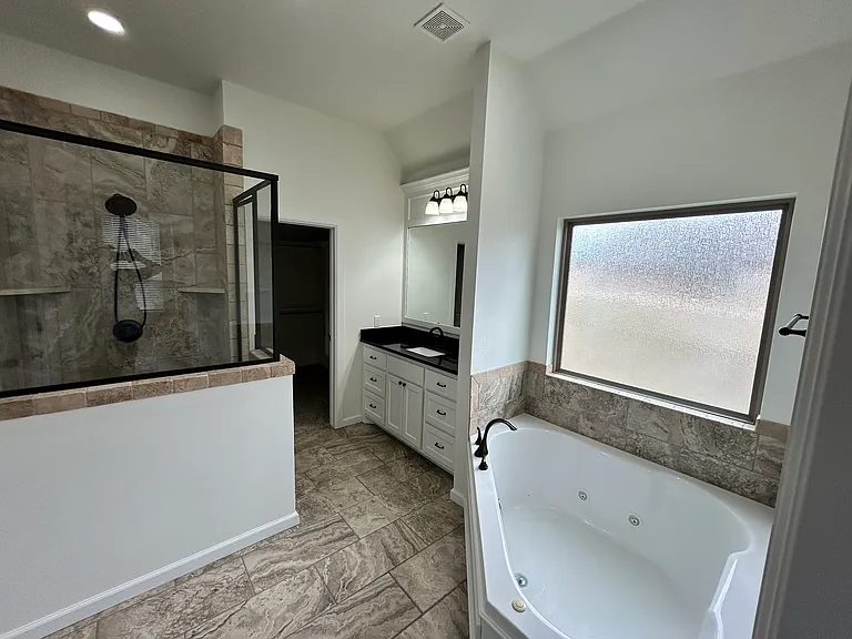 3573 Riverfront Dr — Photo 23