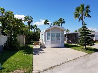 533 W Clam Cir, Port Isabel, TX 78578