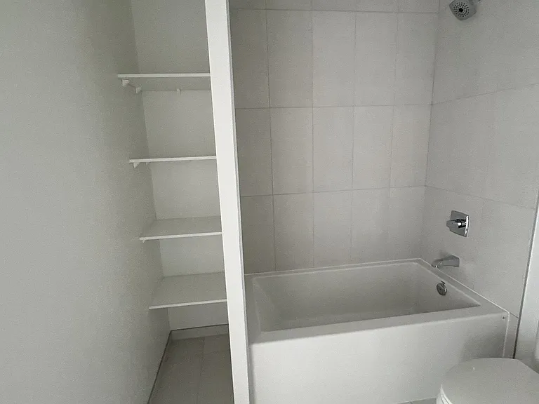 25 Cordova Ave #Penthouse 07 — Photo 7