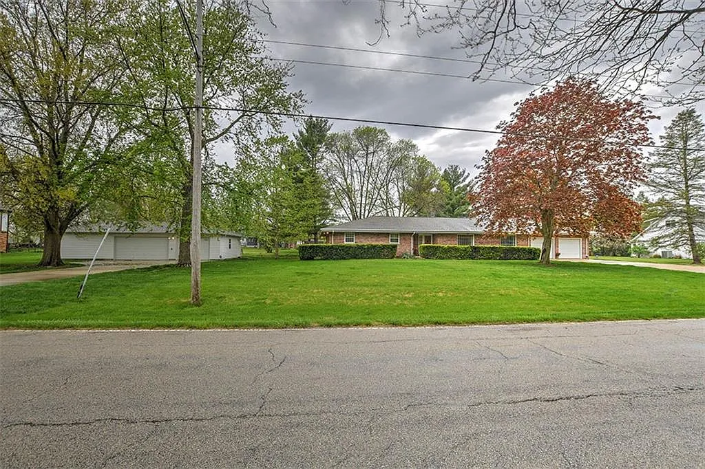 3141 S Taylor Rd photo 1