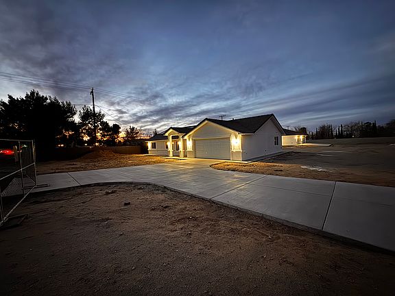 5th image of 14140 Dos Palmas Rd #1