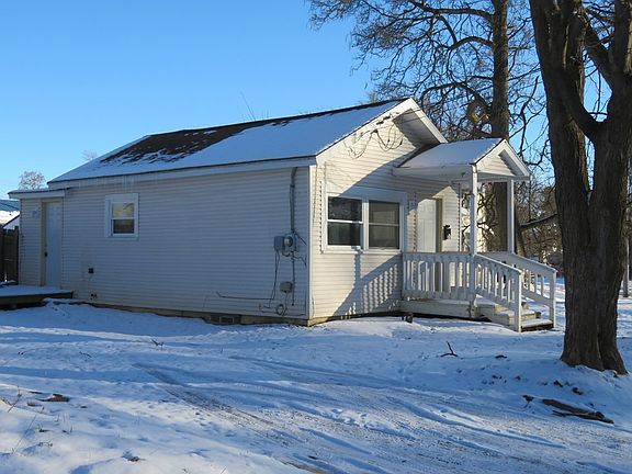 2nd image of 572 France St