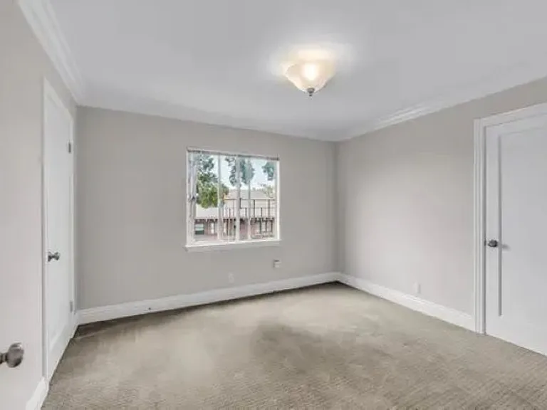 229 Macarthur Blvd #1D — Photo 9