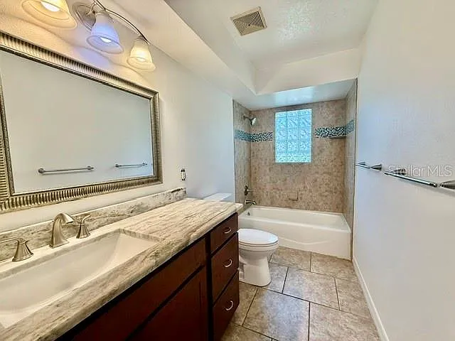 860 N Kansas Ave — Photo 17