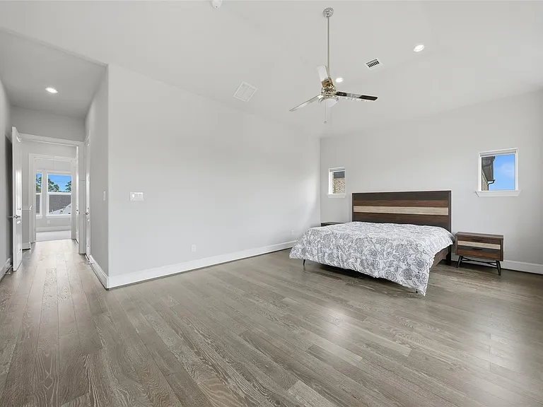 8612 Emnora Ln — Photo 25