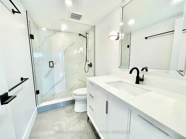 887 Bay St #1408 — Photo 12