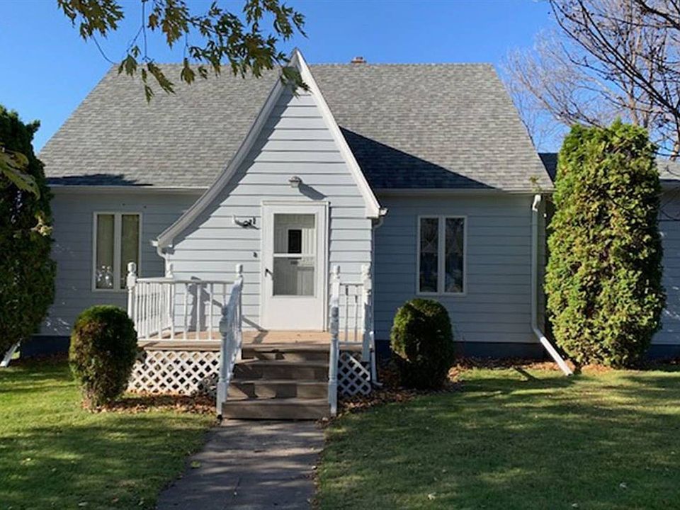 1st image of 211 Hillestad Ave N