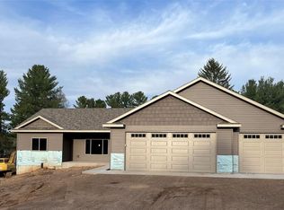 5981 162nd St, Chippewa Falls, WI 54729