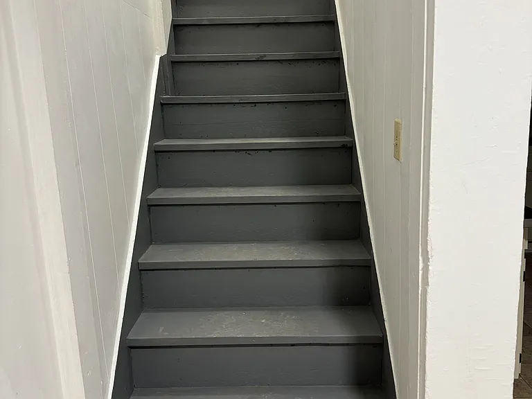 270 S Main St #4 — Photo 7