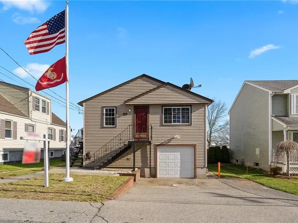 171 Marshall Ave, Cumberland, RI 02864