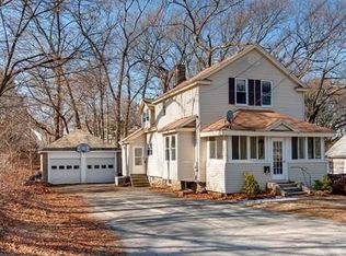 18 Pineland Ave, Worcester, MA 01604