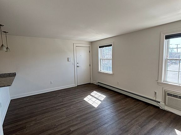 4th image of 1357 Millersport Hwy APT 2