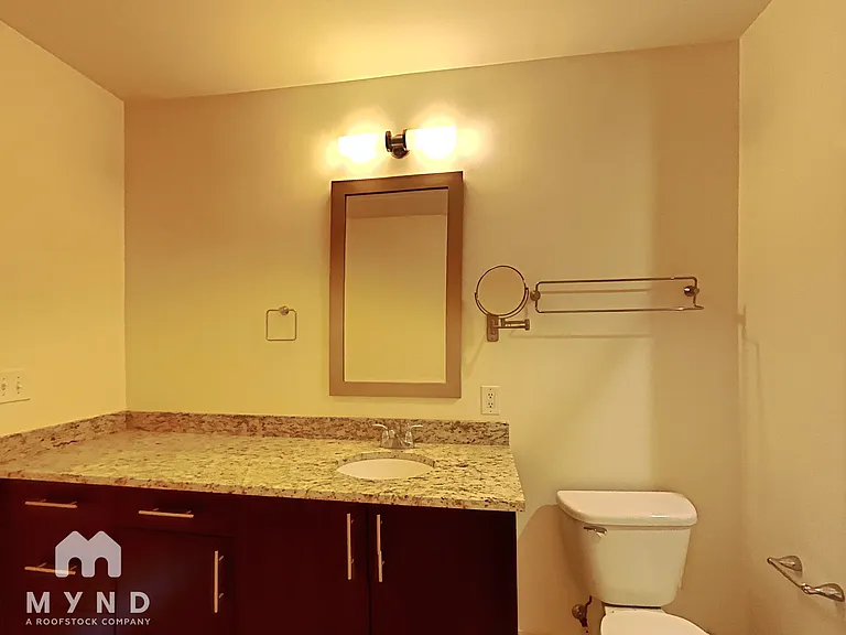 1080 Peachtree St NE #1406 — Photo 14