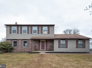 477 Cheswyck Dr, Harleysville, PA 19438