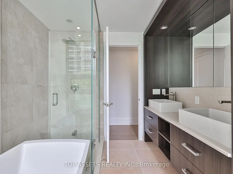 101 Erskine Ave #Townhouse 10 — Photo 27