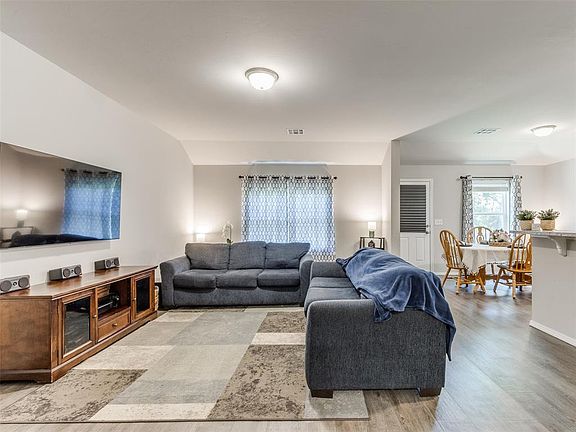 5th image of 3829 Palio Ln