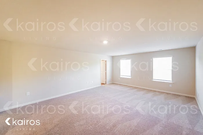 1139 Freedom Pkwy — Photo 7