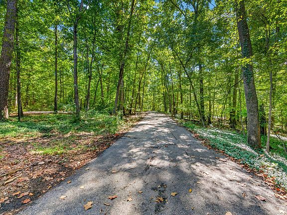 5th image of 1516 Pinecrest Rd Lot 1A