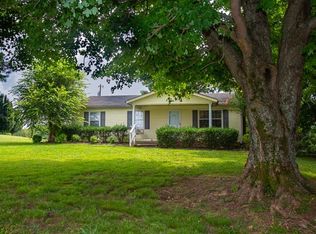 986 Tom Osborne Rd, Columbia, TN 38401