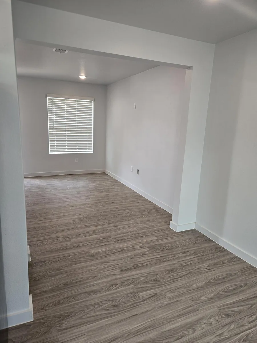 Building Photo - Sabine Apartments
