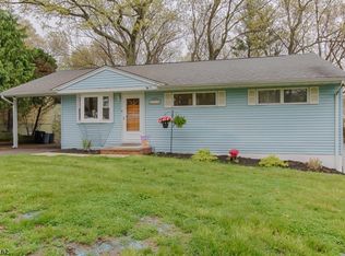 31 Red Twig Trl, Bloomingdale, NJ