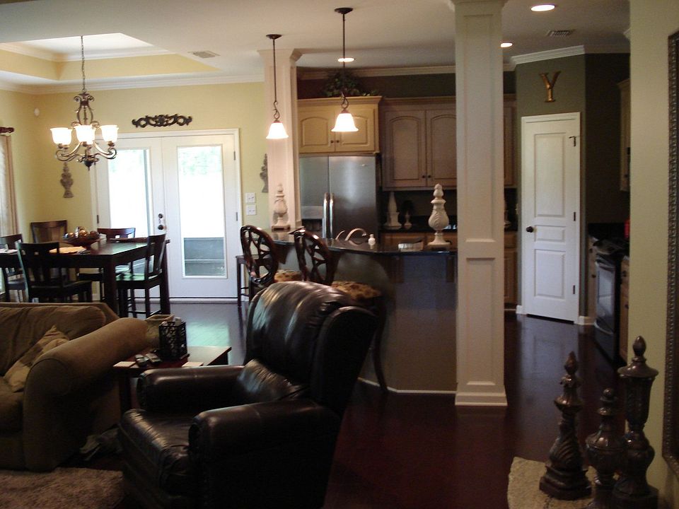 2nd image of 130 Gaffney Ct