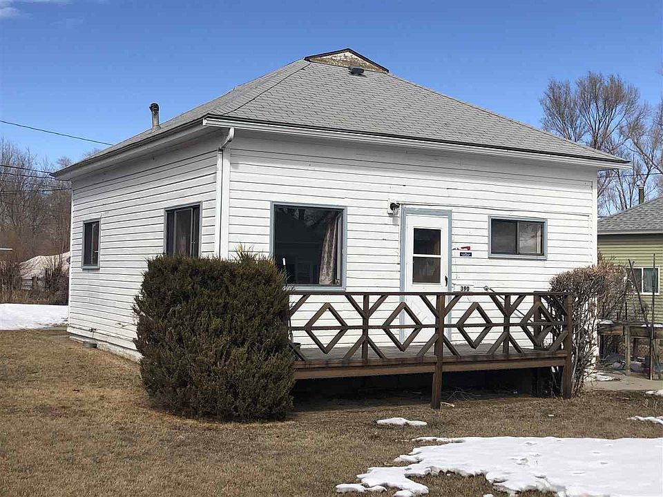 1st image of 390 Logan St