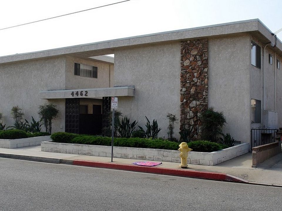 2nd image of 4462 W 132nd St APT 1