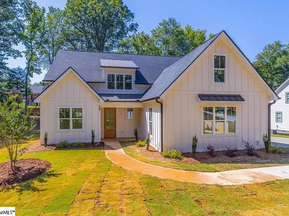 17 Sugarberry Dr, Greenville, SC 29615