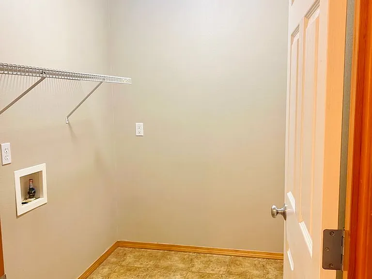 7181 Radius Loop SE — Photo 21
