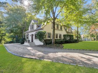 24 Barrington Rd, Ridgewood, NJ 07450