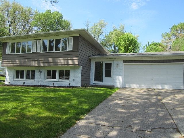 1st image of 58407 Valley View Dr