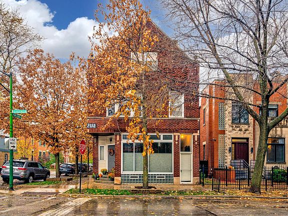 2028 N Hoyne - Exterior View